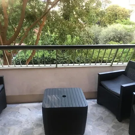 2p Derriere Martinez 250 M Plage, Chambre Calme Apartamento