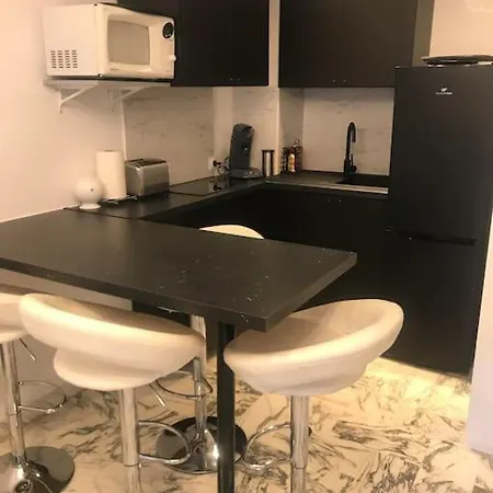 2p Derriere Martinez 250 M Plage, Chambre Calme Apartamento *